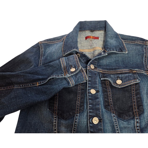 7 For All Mankind Women's Medium Wash Shadow Pocket Denim Jacket Classic Trucker - Picture 2 of 12